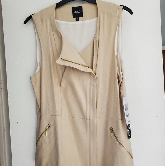 Xoxo Asymmetrical Zip Front Vest - Picture 1 of 4